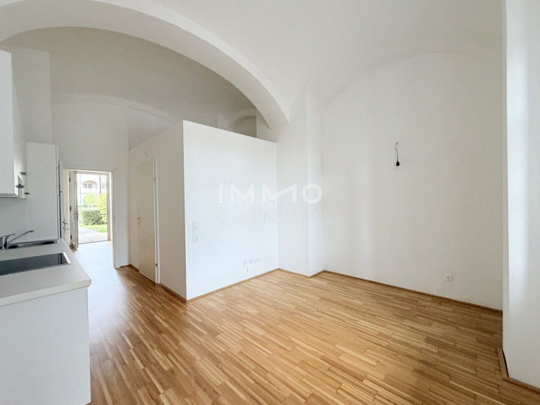 Wohnung - 7100, Neusiedl am See - SCHLOSS NEUSIEDL – KLEIN, ABER FEIN! CHARMANTES GARTENAPARTMENT MIT TERRASSE UND EIGENGARTEN