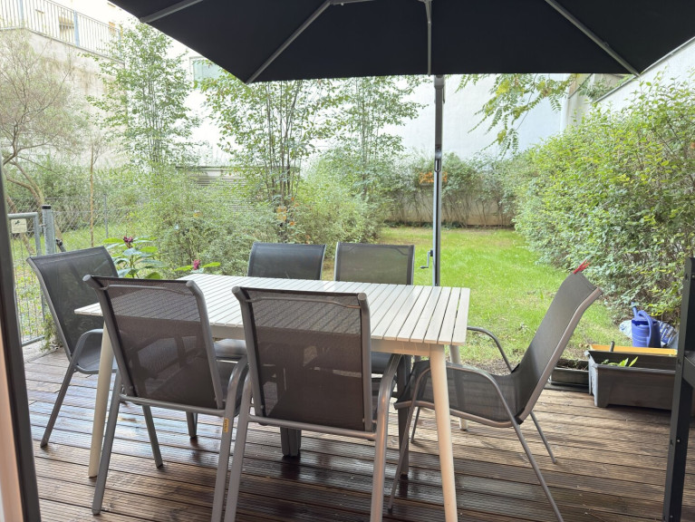 Wohnung - 1050, Wien - Innerstädtisches Wohnjuwel mit Haus-Charakter: Ihr flexibles Maisonette-Paradies mit Eigengarten in Bestlage